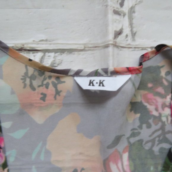 Grey Kimono Chiffon Cardigan With Floral Print - Picture 6 of 7